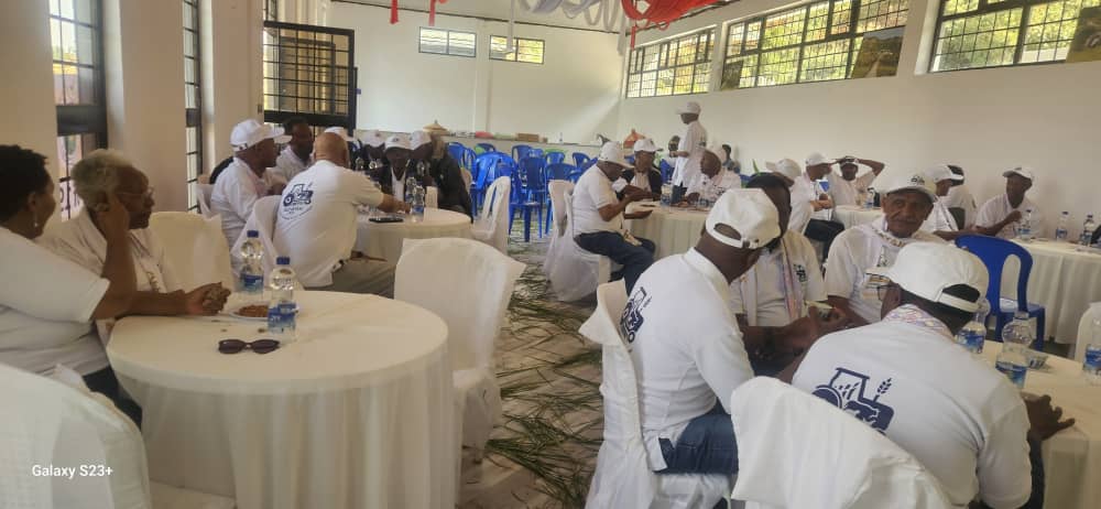 Day 2 – Lunch buffet and guests